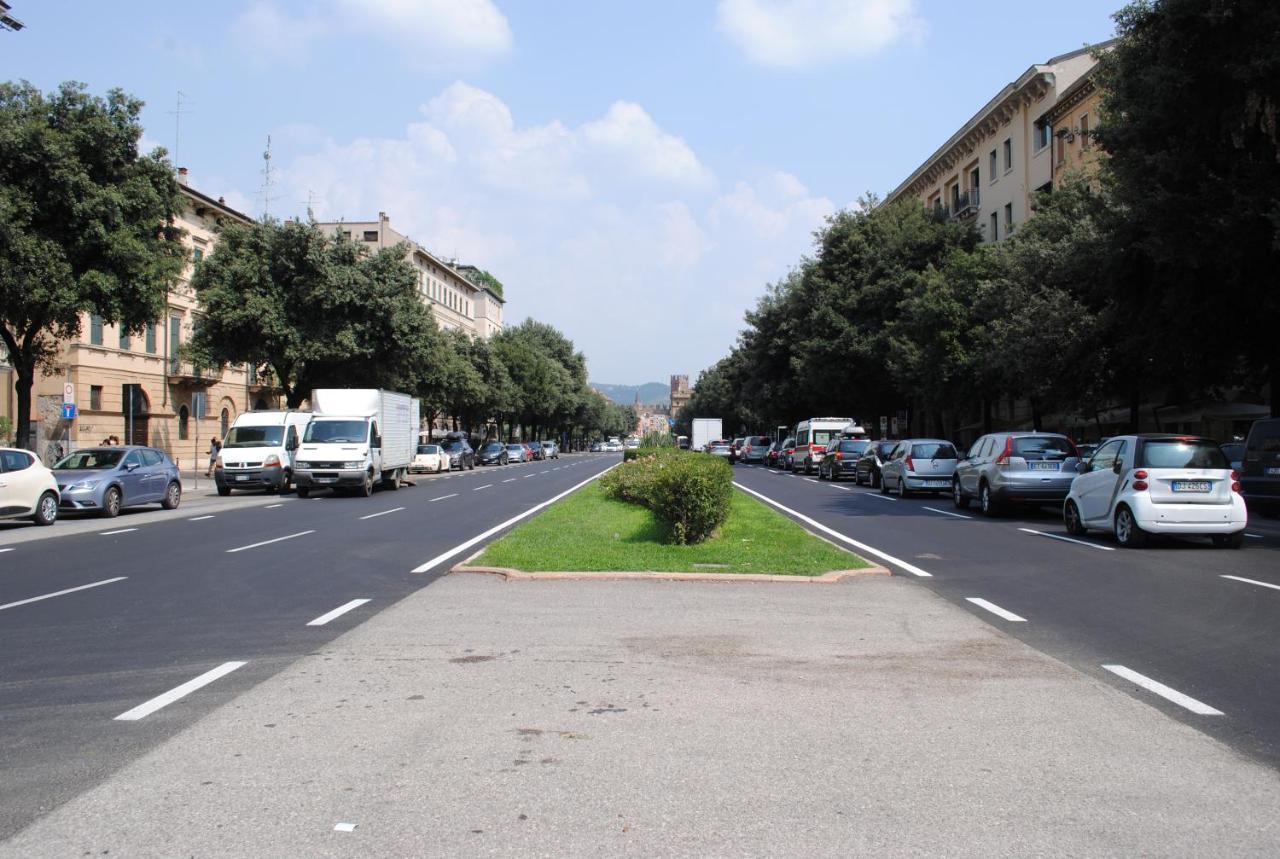 Dreaming Piazza Bra Rooms Verona Ngoại thất bức ảnh